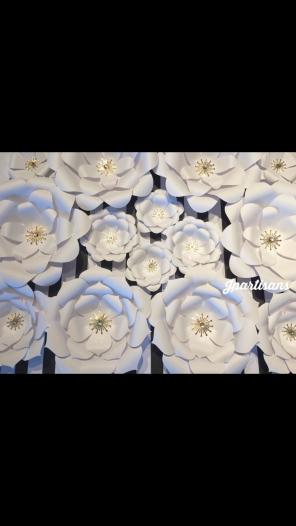 All white paper flower/wall decor Gold
