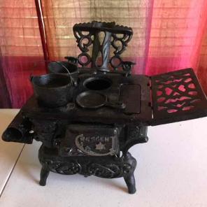 Cast iron mini vintage stove