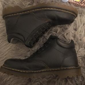 7 Eye Black Dr Martens