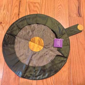 Silk lantern folding needle pouch new