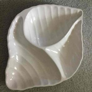 WHITE SHELL DIVIDED SERVING PLATTER