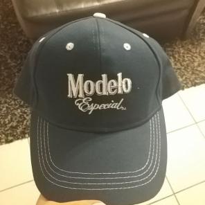 Modelo Especial Hat