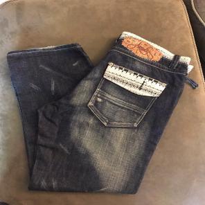 Akademik Jeans