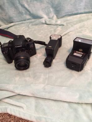 Canon Elan 7 With Two Extra Flashes