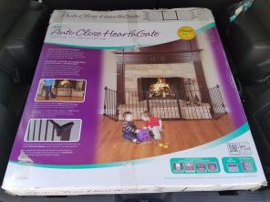 Close Hearth Gate