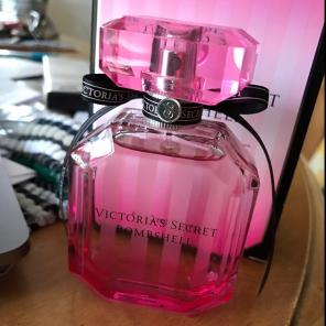 Victoria Secret Bombshell Perfume