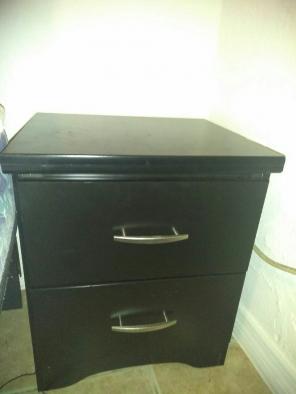 Queen size bedroom set