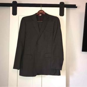 Alfani dark brown suit 40R & 32 slim