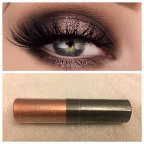 Styli-Style Eye Shadow