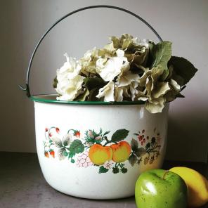 Vintage floral enamelware bucket