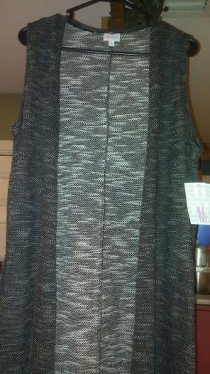 Bnwt medium light weightknit joy