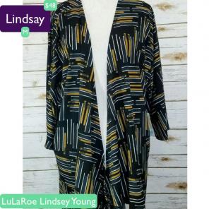 Medium LuLaRoe Lindsay