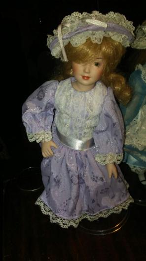 Goldilocks porcelain doll
