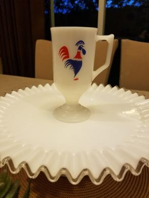Vintage rooster milk glass mug