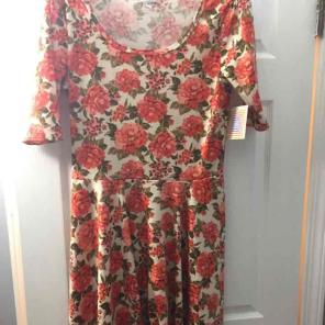Lularoe vintage black tag Floral Nicole