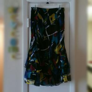 Long, ruffled skirt, size Medium M