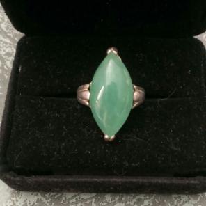 Vintage Sterling Silver Jade Ring