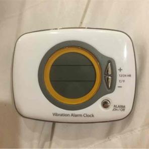 vibrating alarm clock
