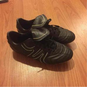 Mitre cleats
