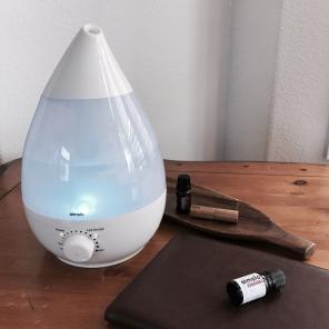 aimolo Essential Oil and diffuser