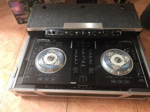 Numark NS7 w/ NSFX Effect Controller