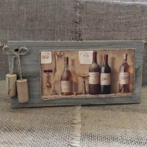 Rustic Pallet Wine Decor