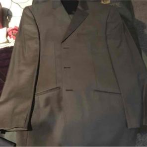 Pure wool brand new brown suit size 42R