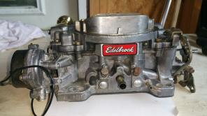 Edelbrock 600 CFM Carburetor 1406