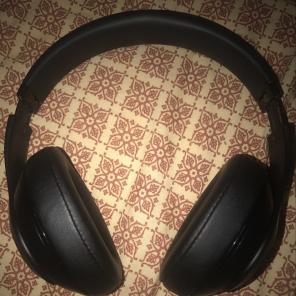 wireless studio beats