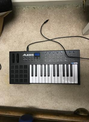 Alesis Keyboard