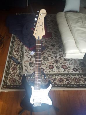 (UP FOR BID WORTH 800!)Electric Guitar