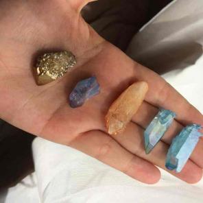 Lot of aura crystal points