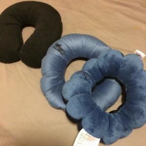 Bean bag type Neck pillows TOTAL PILLOWS