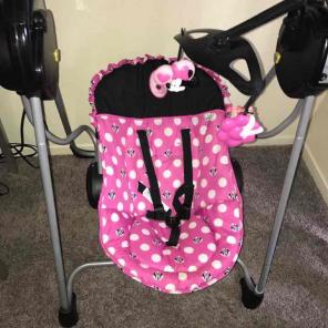 Minnie Mouse rocker swing