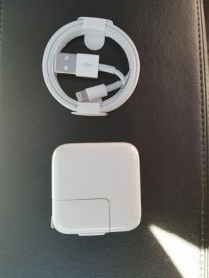 IPAD 12w lightning charger.