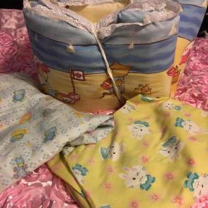 Portable Crib bumper and crib sheets