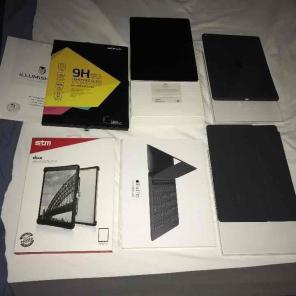 New iPad Pro 12.9 (128GB) + Many Extras