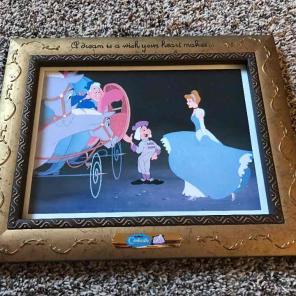 Lot of 6 Lithographs and Gold Frames