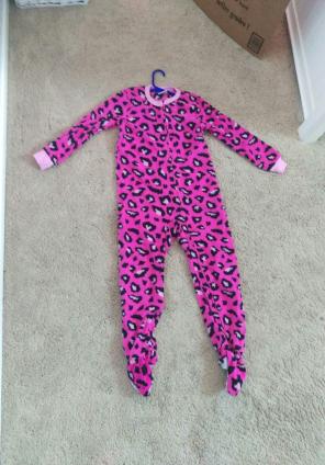 Girls sleepwear