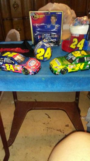 Nascar Memorabilia 6 items. Jeff Gordon