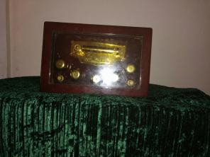 Mr. Christmas Lovely concertina