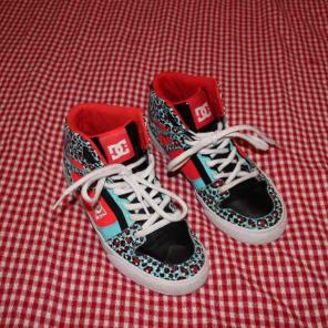 Dc shoes