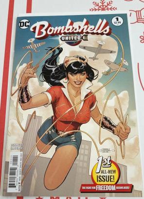 Bombshells United #1 Dodson Cover NM