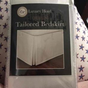 Queen tailored bedskirt