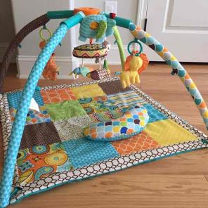 Baby gym/activity playmat