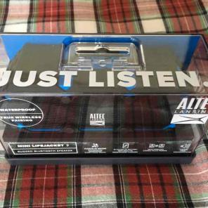 MINI LIFE JACKET 3, BRAND NEW BLUE