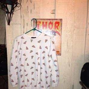 PIZZA SWEATSHIRT