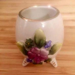 Vintage Tiny Vase or Toothpick Holder 2"
