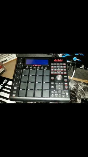 Akai mpc studio black beat machine