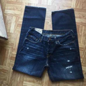 Hollister 32x30